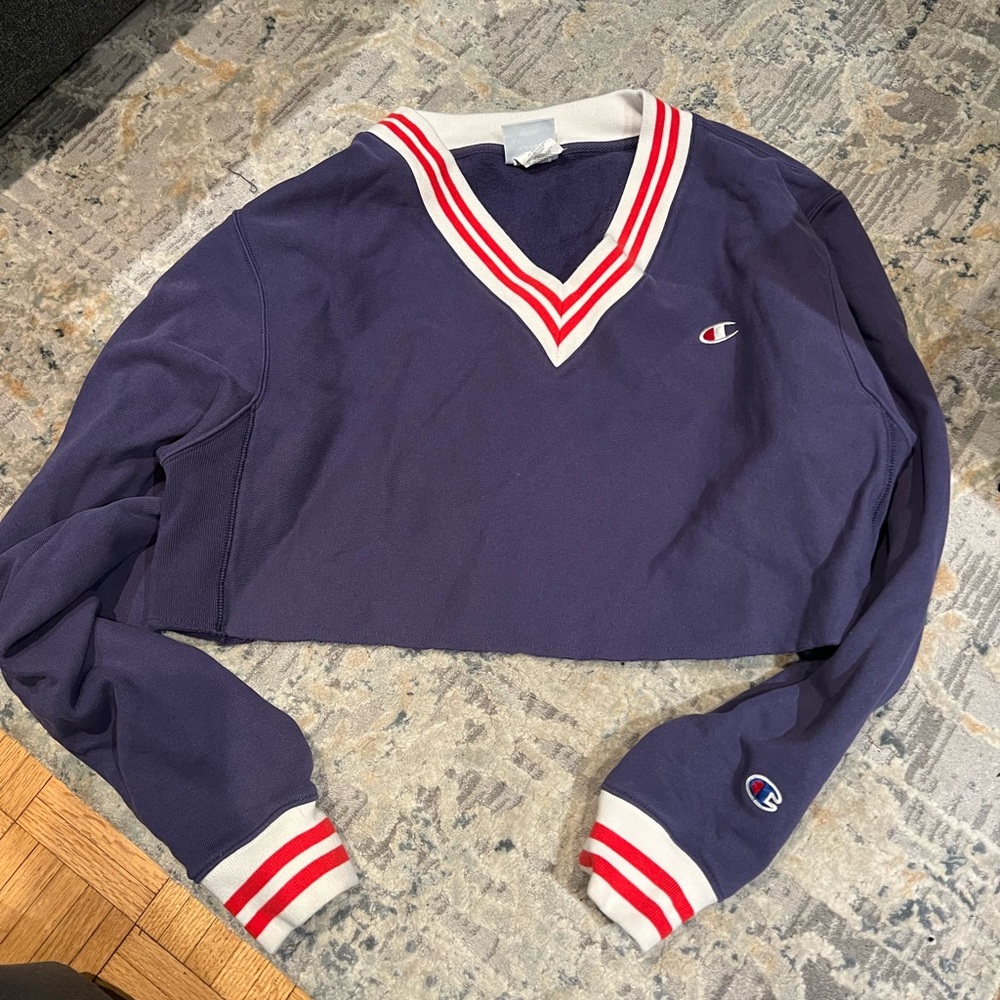 Champion Women’s Cropped Sweatshirt